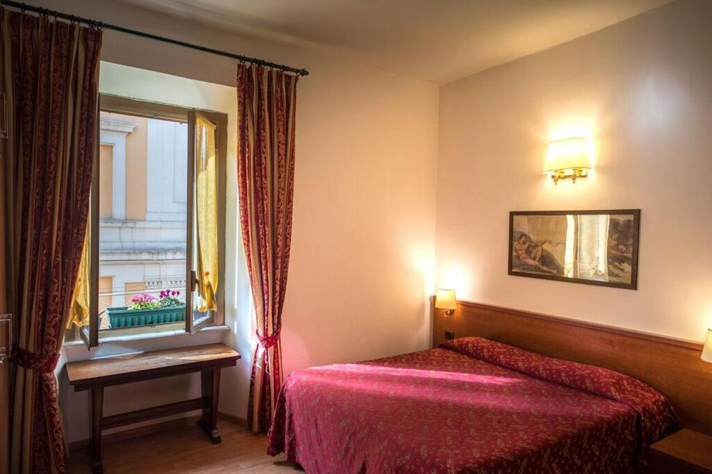 Domus Appia 154 B&B Roma Dış mekan fotoğraf