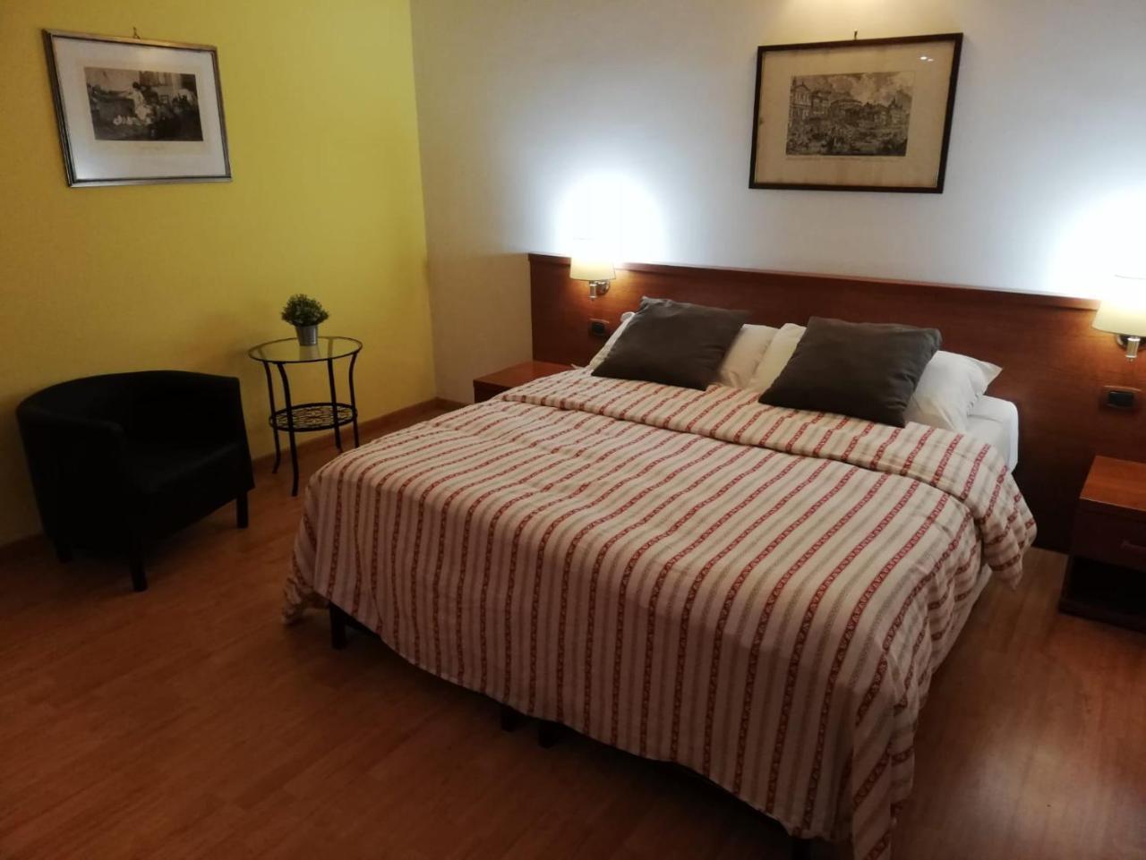 Domus Appia 154 B&B Roma Dış mekan fotoğraf